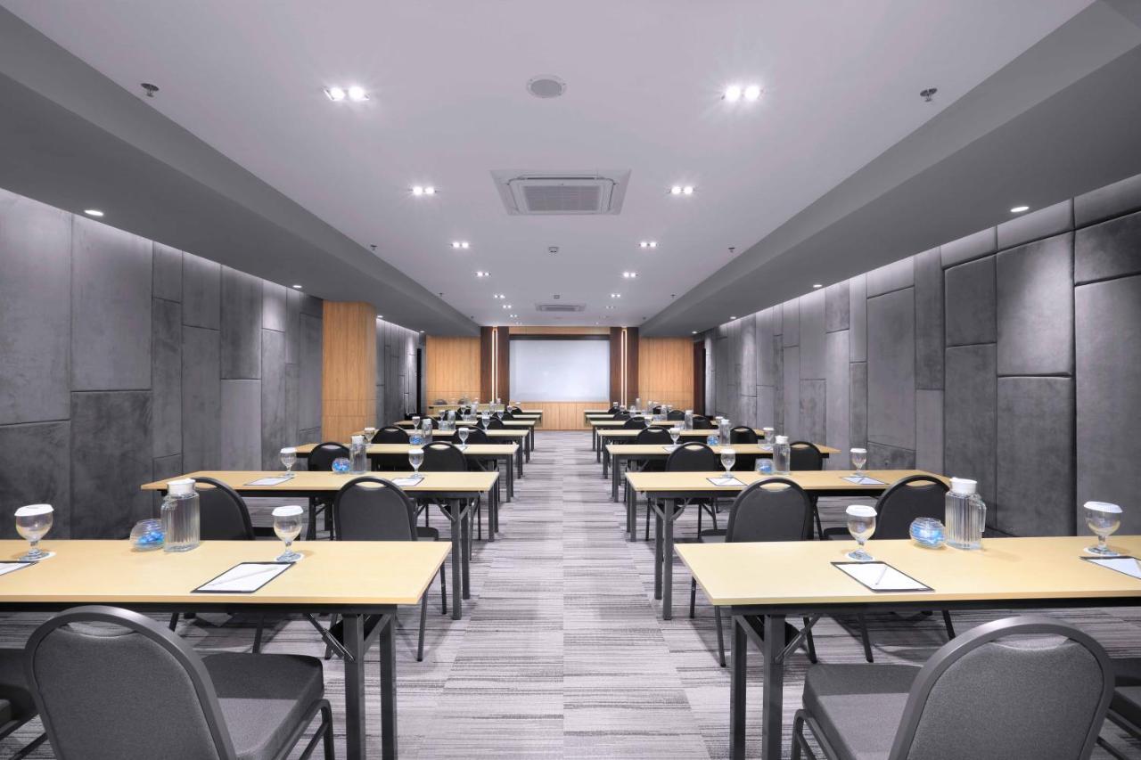 Neo Hotel Puri Indah Cakarta Dış mekan fotoğraf